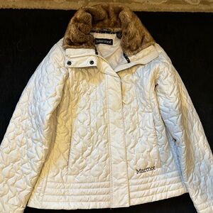 Beautiful cream embosed fur neck